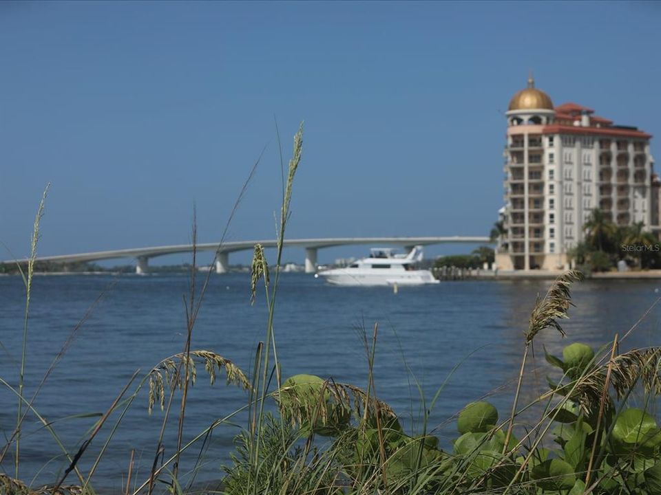 Active With Contract: $4,500 (2 beds, 2 baths, 1396 Square Feet)