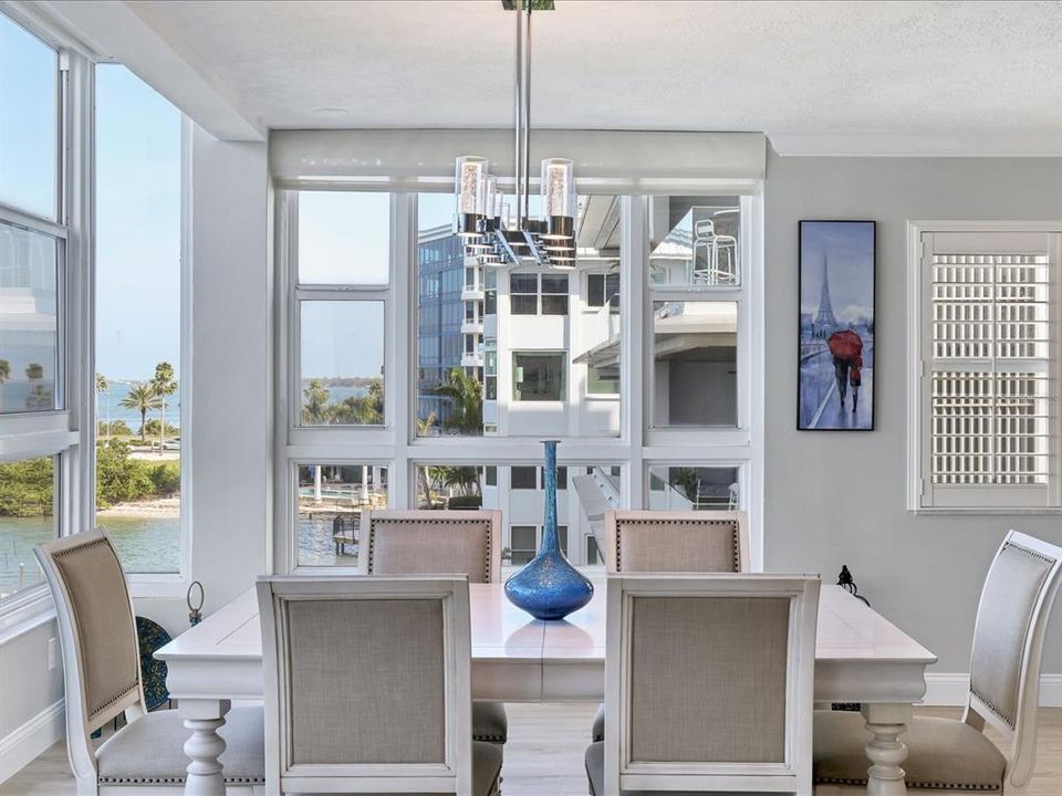 Active With Contract: $4,500 (2 beds, 2 baths, 1396 Square Feet)