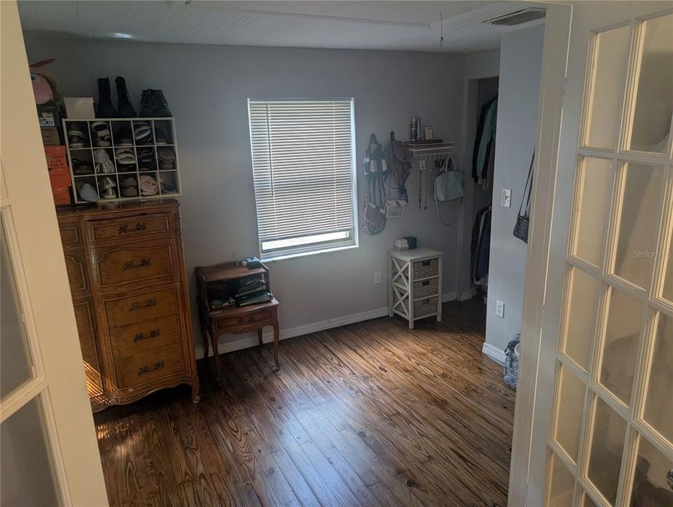 待售: $299,990 (3 贝兹, 2 浴室, 1402 平方英尺)