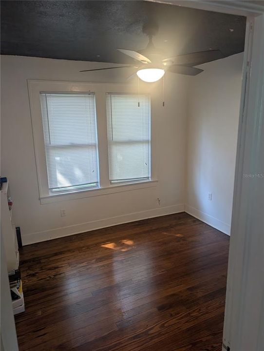 待售: $299,990 (3 贝兹, 2 浴室, 1402 平方英尺)