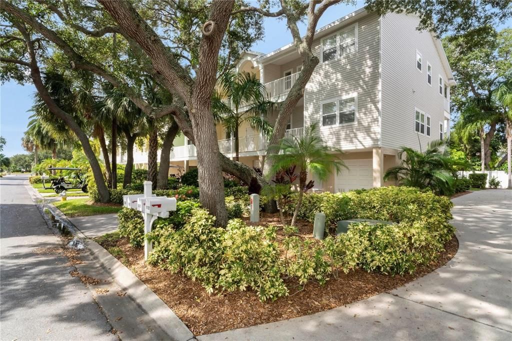 For Rent: $4,850 (3 beds, 3 baths, 1530 Square Feet)