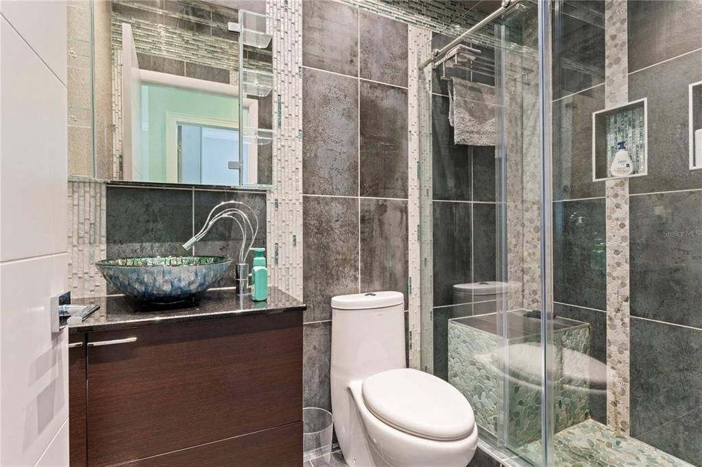 For Rent: $4,850 (3 beds, 3 baths, 1530 Square Feet)