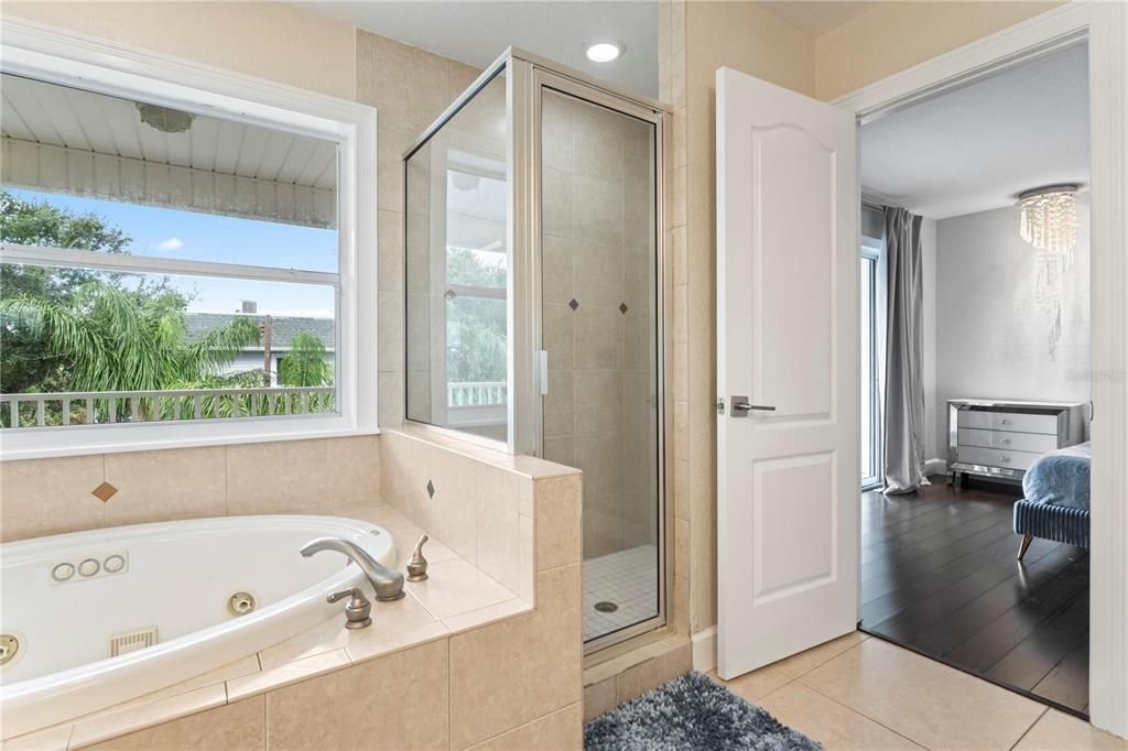 For Rent: $4,850 (3 beds, 3 baths, 1530 Square Feet)