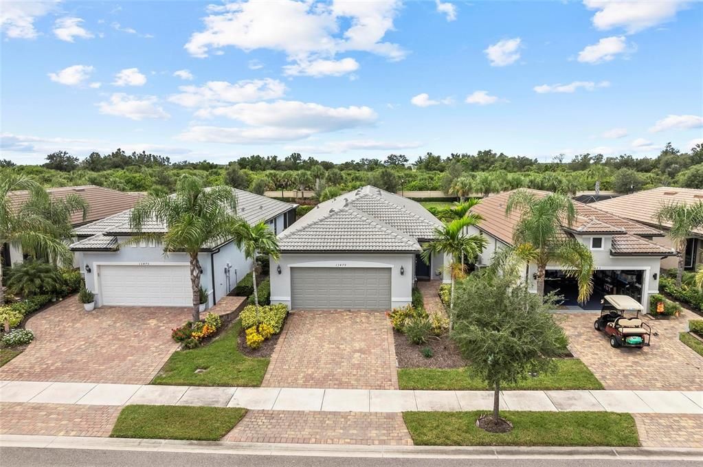 合同活跃: $439,000 (2 贝兹, 2 浴室, 1575 平方英尺)