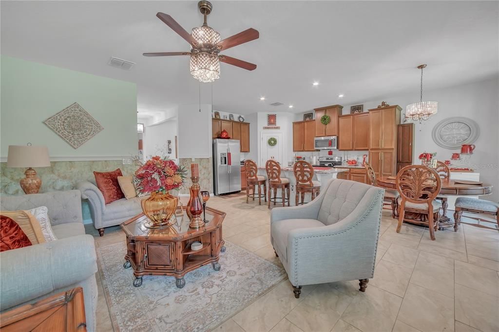 出租: $2,450 (3 贝兹, 2 浴室, 1815 平方英尺)