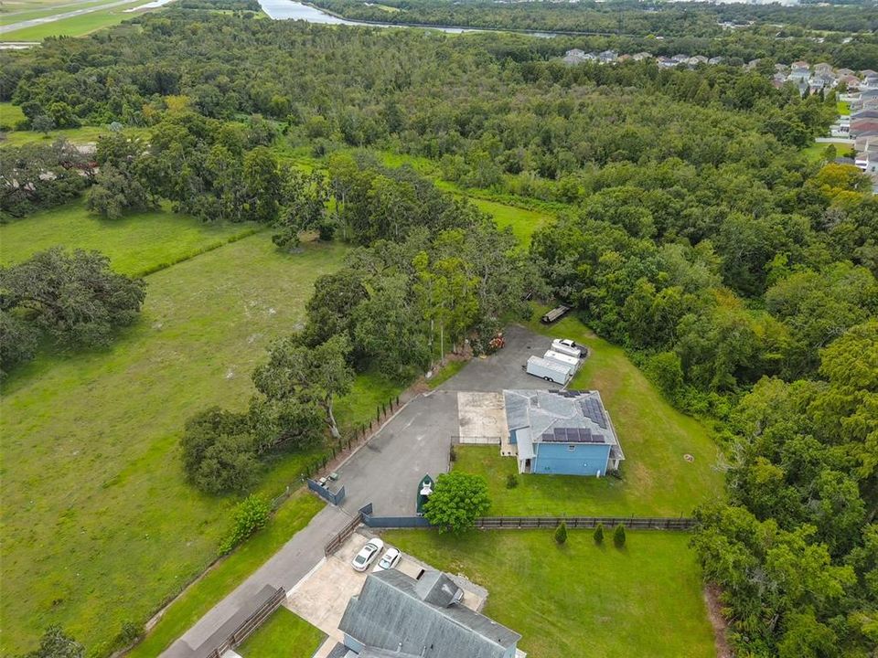 Под контрактом: $524,900 (3 спален, 2 ванн, 2143 Квадратных фут)