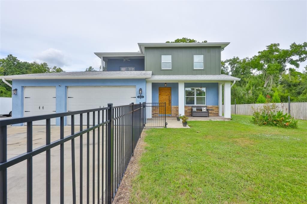 Под контрактом: $524,900 (3 спален, 2 ванн, 2143 Квадратных фут)