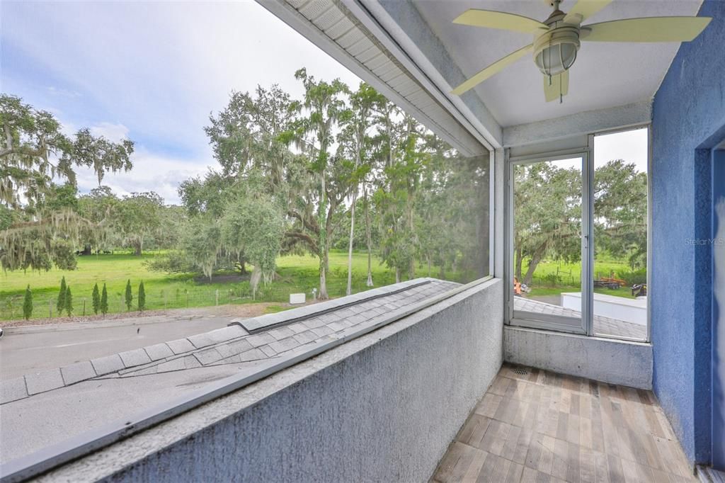 Под контрактом: $524,900 (3 спален, 2 ванн, 2143 Квадратных фут)