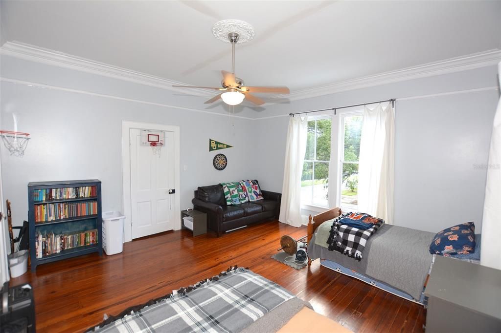 For Sale: $615,000 (4 beds, 3 baths, 3124 Square Feet)