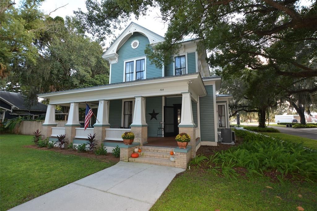 For Sale: $615,000 (4 beds, 3 baths, 3124 Square Feet)