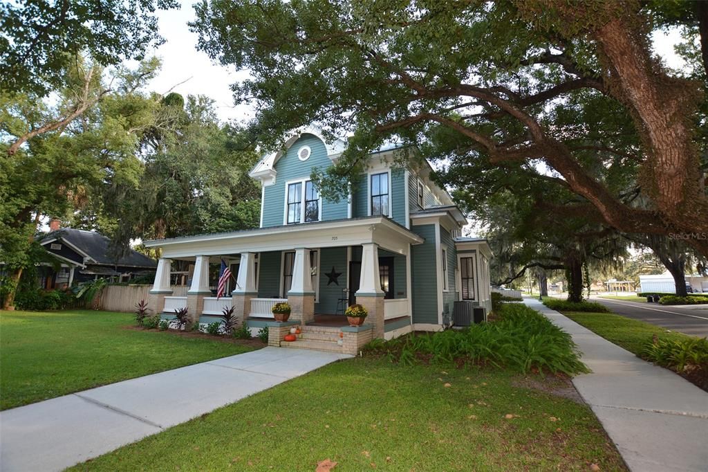 For Sale: $615,000 (4 beds, 3 baths, 3124 Square Feet)