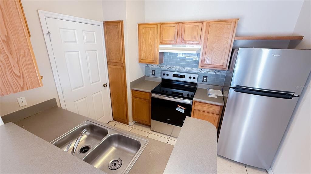 Activo con contrato: $135,000 (1 camas, 1 baños, 768 Pies cuadrados)