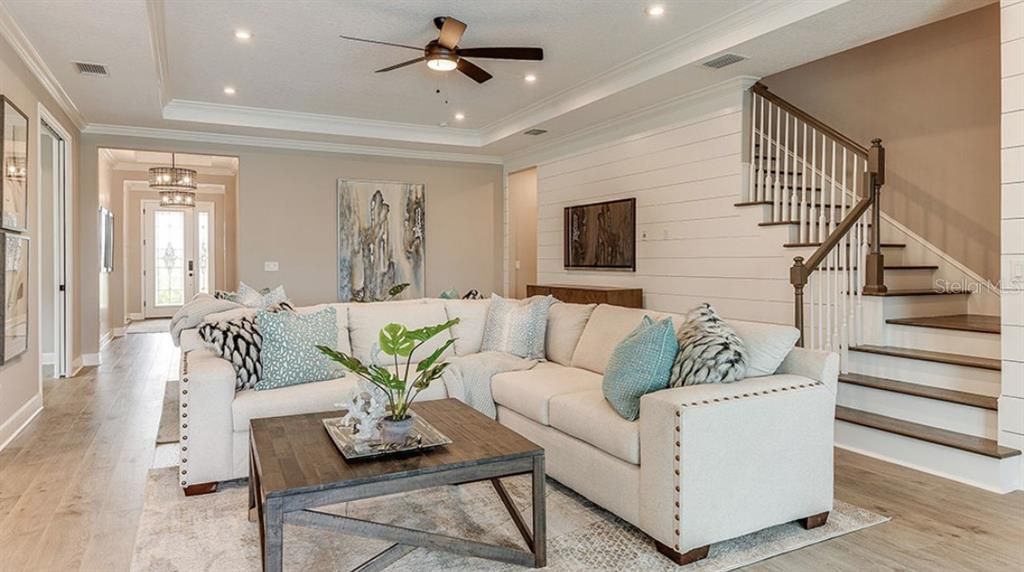 Active With Contract: $613,939 (4 beds, 3 baths, 2721 Square Feet)