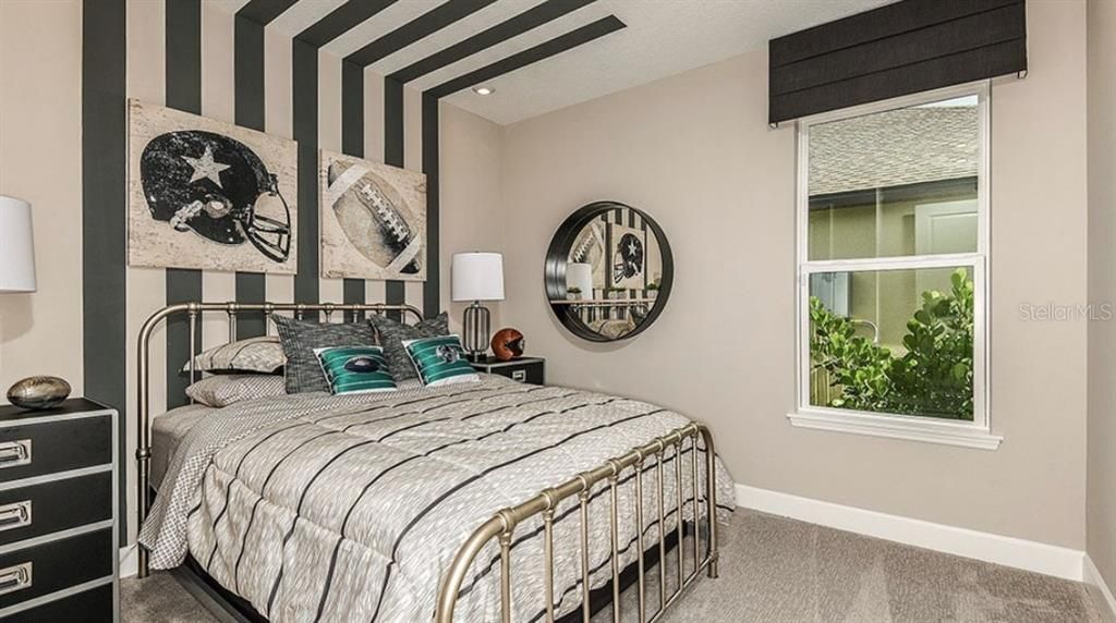 Active With Contract: $613,939 (4 beds, 3 baths, 2721 Square Feet)