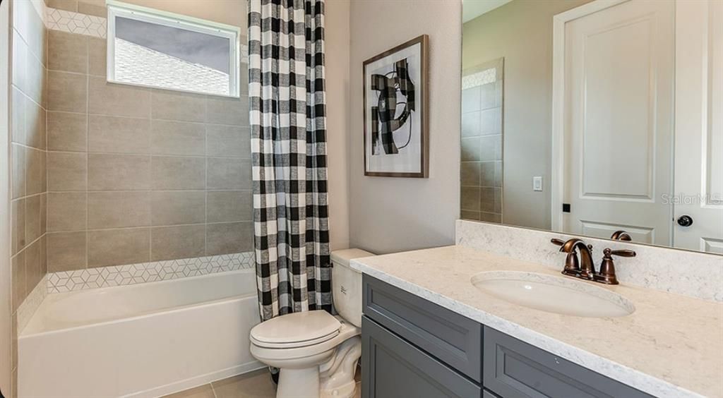 Active With Contract: $613,939 (4 beds, 3 baths, 2721 Square Feet)