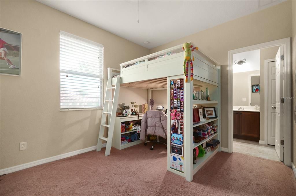 For Sale: $677,500 (4 beds, 3 baths, 2449 Square Feet)