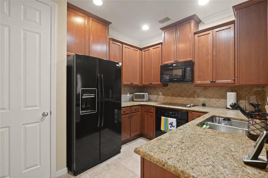 For Sale: $677,500 (4 beds, 3 baths, 2449 Square Feet)