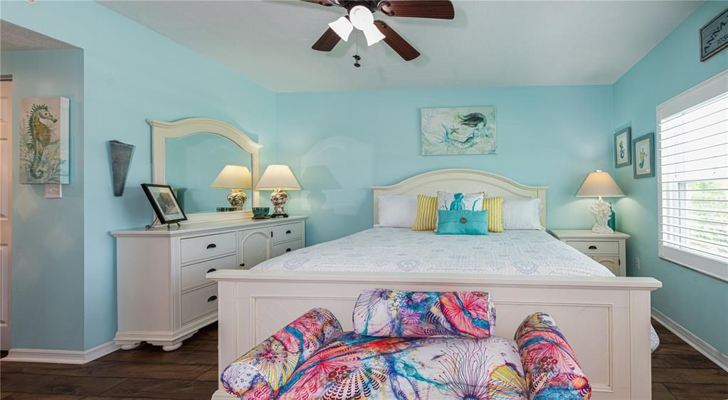 For Sale: $255,000 (2 beds, 2 baths, 1256 Square Feet)