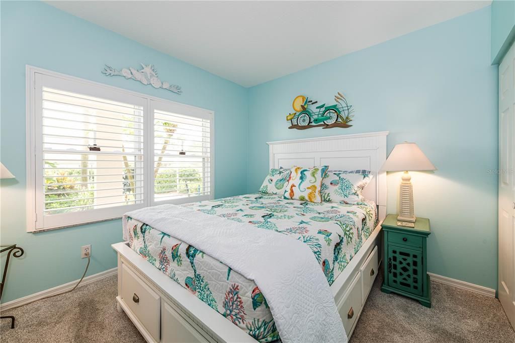 For Sale: $255,000 (2 beds, 2 baths, 1256 Square Feet)