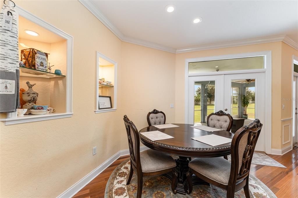 合同活跃: $515,000 (4 贝兹, 2 浴室, 2309 平方英尺)