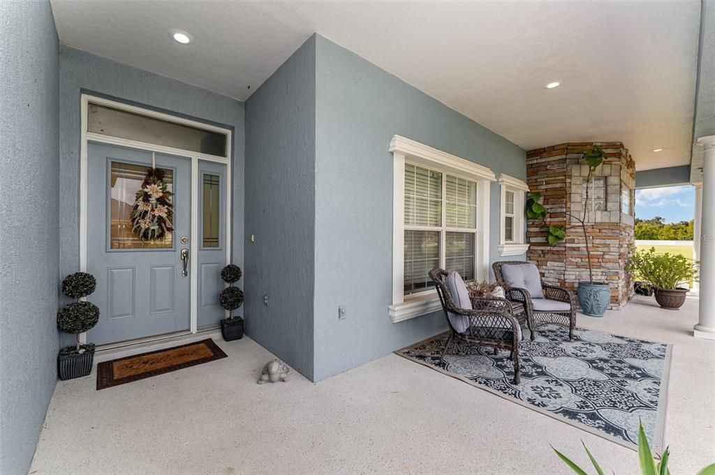 合同活跃: $515,000 (4 贝兹, 2 浴室, 2309 平方英尺)