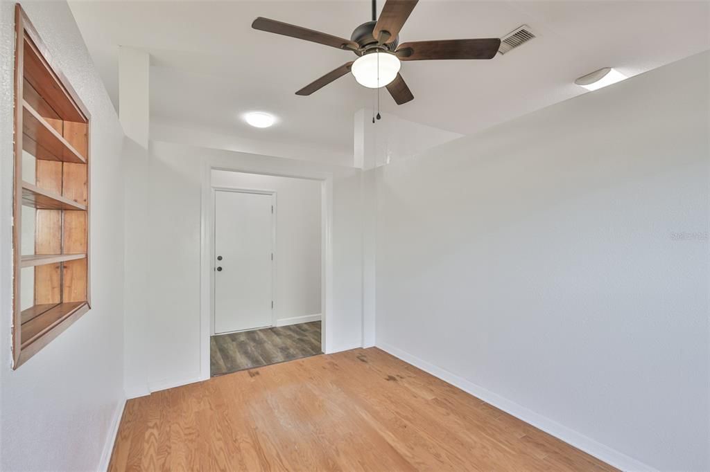 Active With Contract: $395,000 (3 beds, 2 baths, 1733 Square Feet)