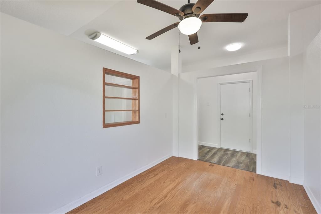 Active With Contract: $395,000 (3 beds, 2 baths, 1733 Square Feet)