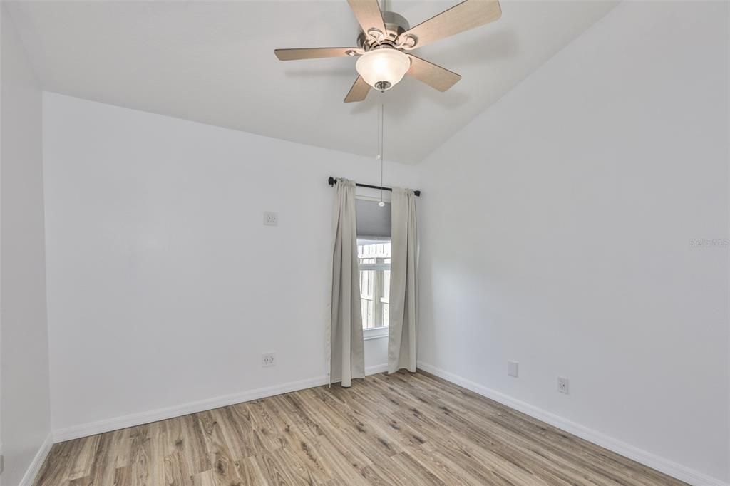 Active With Contract: $395,000 (3 beds, 2 baths, 1733 Square Feet)