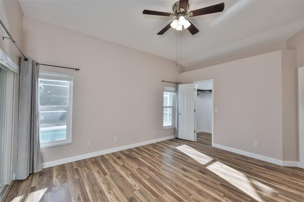 Active With Contract: $395,000 (3 beds, 2 baths, 1733 Square Feet)