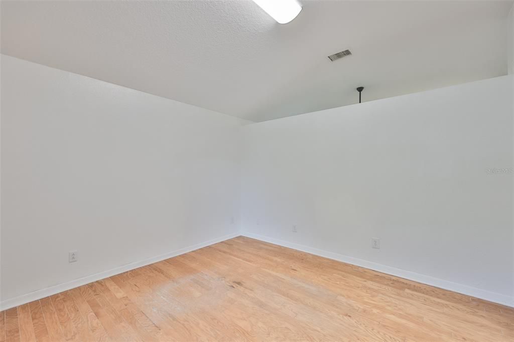 Active With Contract: $395,000 (3 beds, 2 baths, 1733 Square Feet)