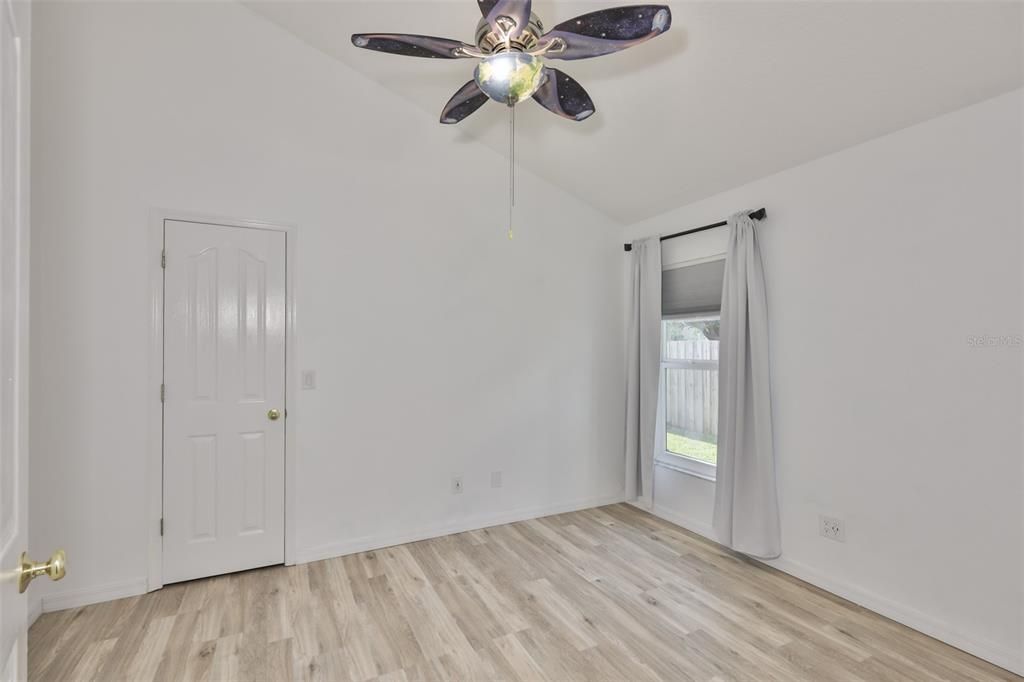 Active With Contract: $395,000 (3 beds, 2 baths, 1733 Square Feet)