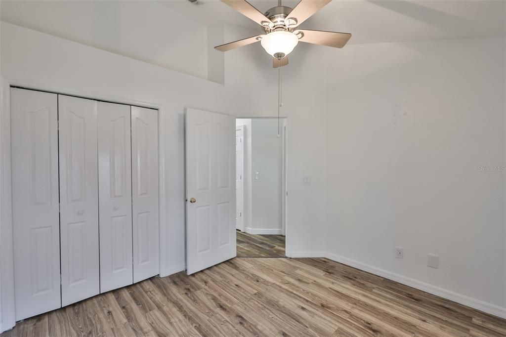 Active With Contract: $395,000 (3 beds, 2 baths, 1733 Square Feet)