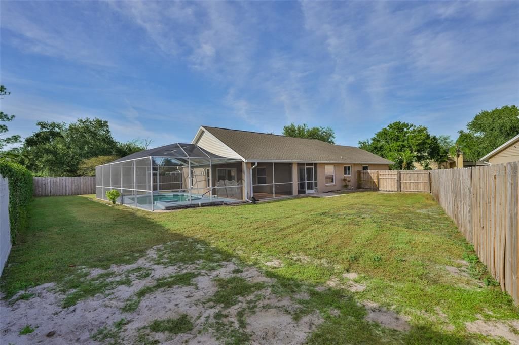 Active With Contract: $395,000 (3 beds, 2 baths, 1733 Square Feet)