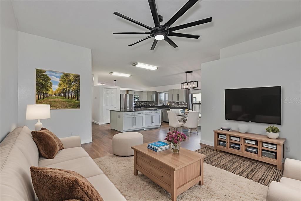 Active With Contract: $395,000 (3 beds, 2 baths, 1733 Square Feet)