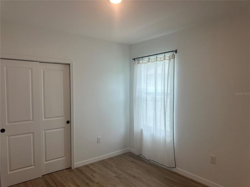 For Rent: $2,300 (3 beds, 2 baths, 1880 Square Feet)