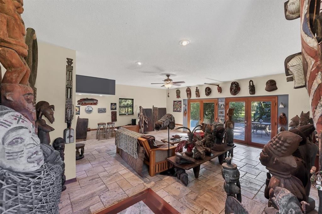 待售: $791,000 (2 贝兹, 1 浴室, 1624 平方英尺)