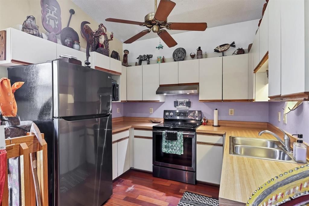 待售: $791,000 (2 贝兹, 1 浴室, 1624 平方英尺)