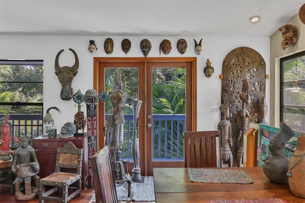 待售: $791,000 (2 贝兹, 1 浴室, 1624 平方英尺)