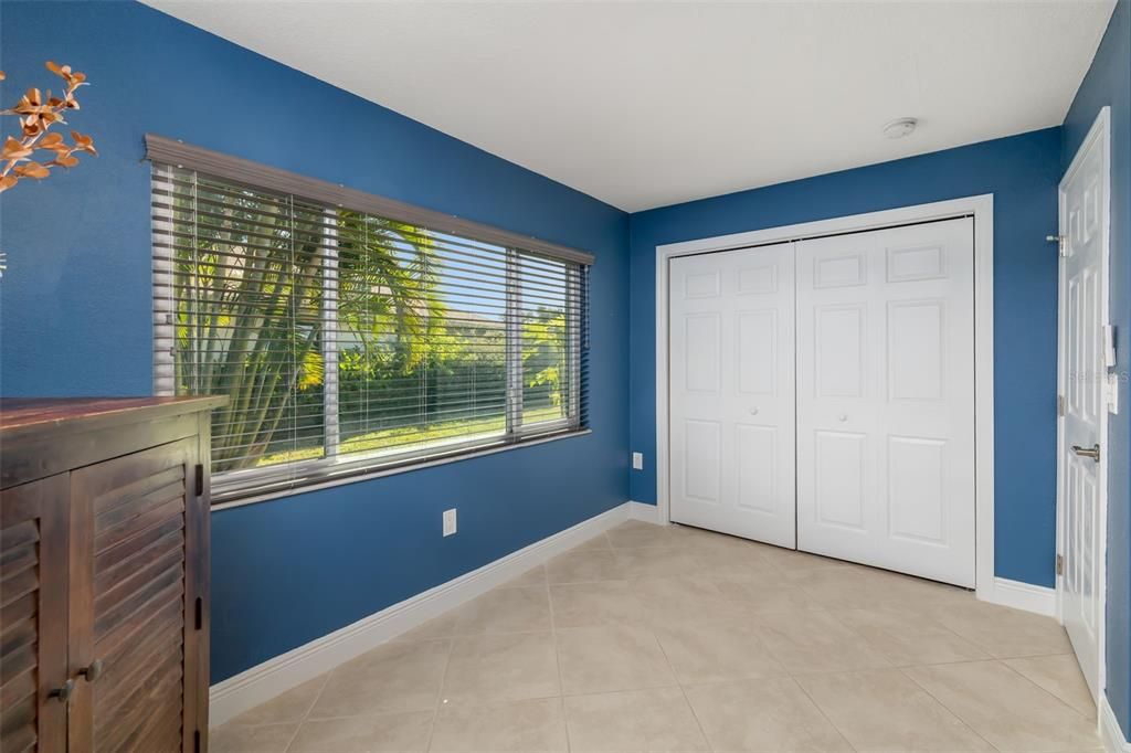 Active With Contract: $600,000 (3 beds, 2 baths, 1919 Square Feet)