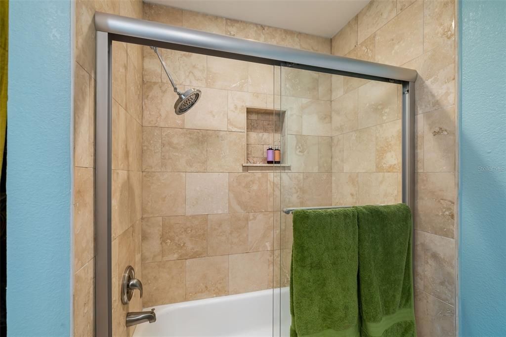 Active With Contract: $600,000 (3 beds, 2 baths, 1919 Square Feet)