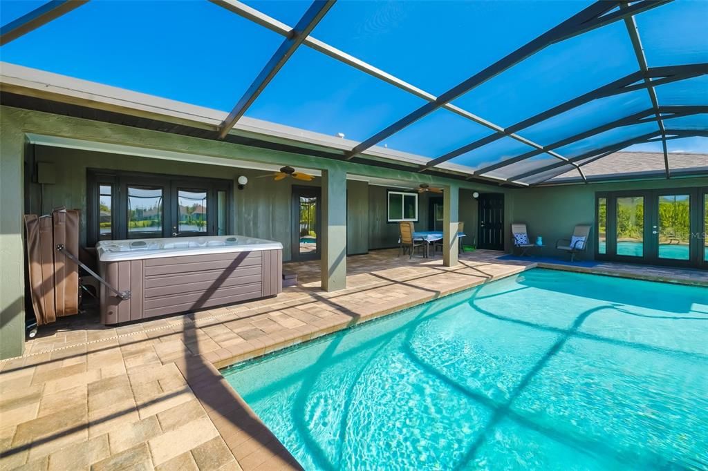 Active With Contract: $600,000 (3 beds, 2 baths, 1919 Square Feet)