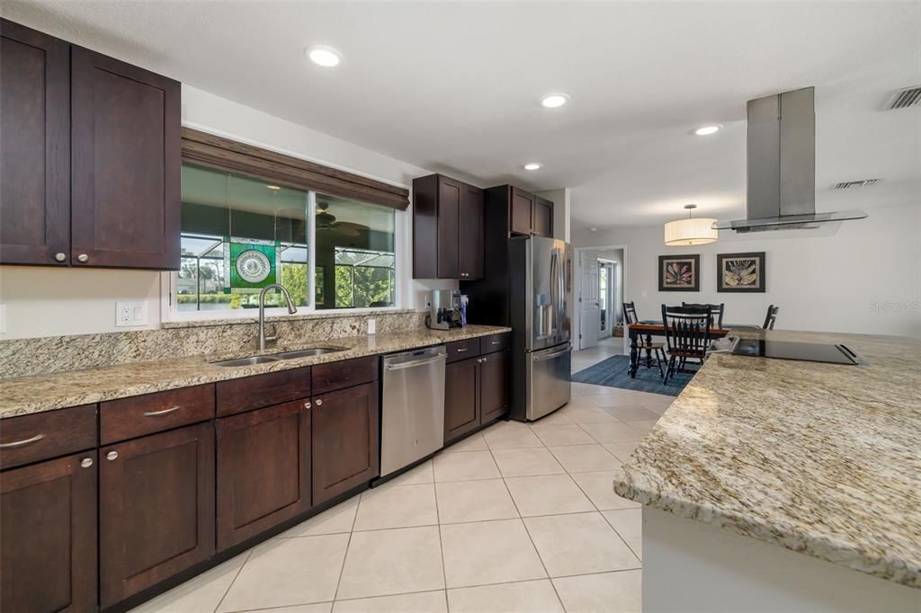 Active With Contract: $600,000 (3 beds, 2 baths, 1919 Square Feet)