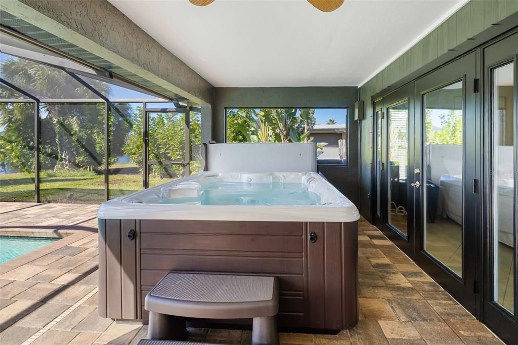 Active With Contract: $600,000 (3 beds, 2 baths, 1919 Square Feet)