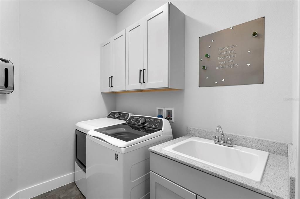 待售: $749,500 (4 贝兹, 3 浴室, 2436 平方英尺)