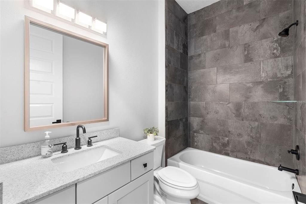 待售: $749,500 (4 贝兹, 3 浴室, 2436 平方英尺)