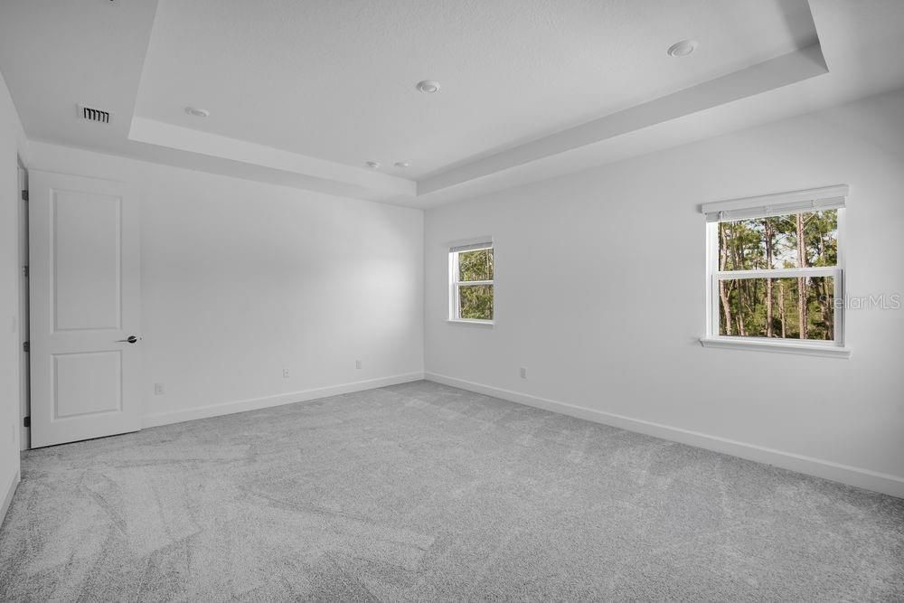 En Venta: $735,999 (5 camas, 4 baños, 3461 Pies cuadrados)