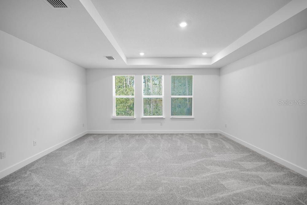 En Venta: $735,999 (5 camas, 4 baños, 3461 Pies cuadrados)