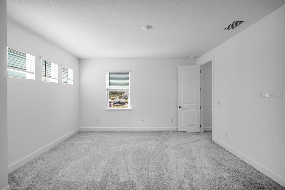 En Venta: $735,999 (5 camas, 4 baños, 3461 Pies cuadrados)