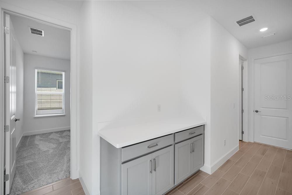 En Venta: $735,999 (5 camas, 4 baños, 3461 Pies cuadrados)