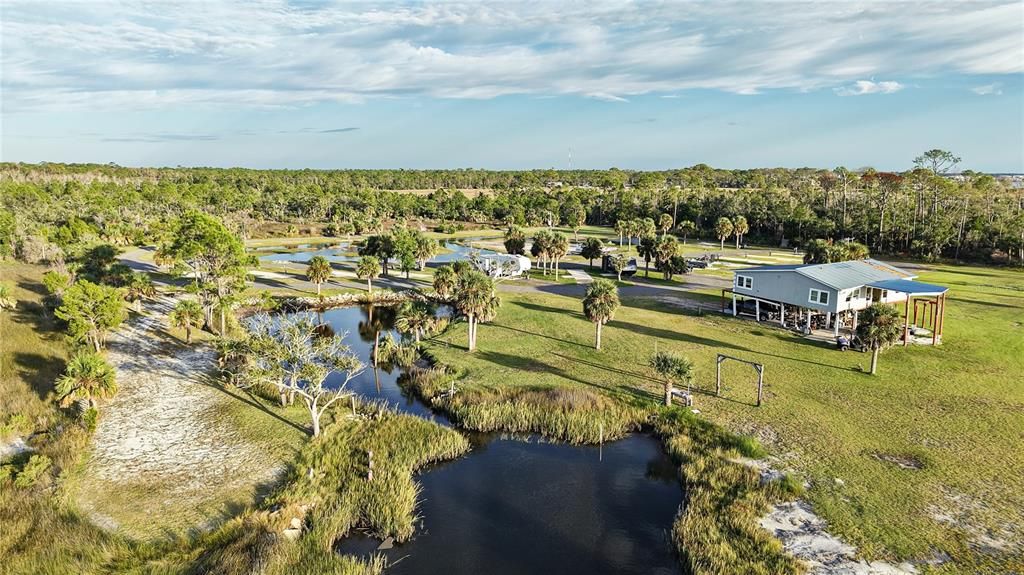 待售: $3,999,000 (13.30 acres)